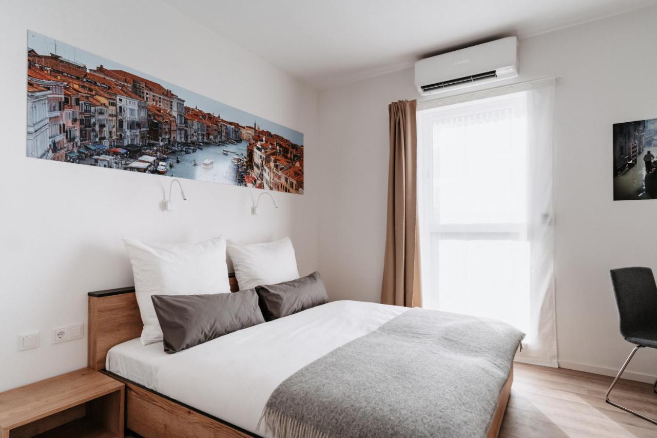 Step Inn The Fair Hotel Rosbach vor der Höhe Екстериор снимка